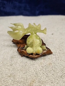 Chinese Vintage Natural Jade Carving Goldfish Figurine Fengshui Statue W/ Stand - Picture 1 of 6