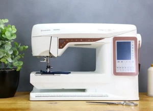 Ex-Display Husqvarna Designer Topaz 40 Sewing & Embroidery Machine + Warranty - Picture 1 of 12
