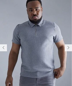 Boohoo Herren 3XL Big & Tall Man Nadelstreifen Jacquard Poloshirt grau neu mit Etikett - Bild 1 von 5