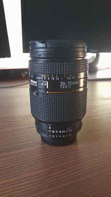 Nikon Zoom Wide Angle-Telephoto AF Zoom Nikkor 35-70mm f/2.8D AF Lens - Image 1 of 4