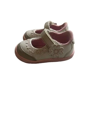 Stride Rite Baby运动鞋银色和粉色3 — 第 1/4 张图片
