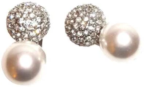 PENDIENTES PERFORADOS KENNETH JAY LANE, CRISTAL PAVÉ PLATEADO Y PERLAS - Imagen 1 de 2