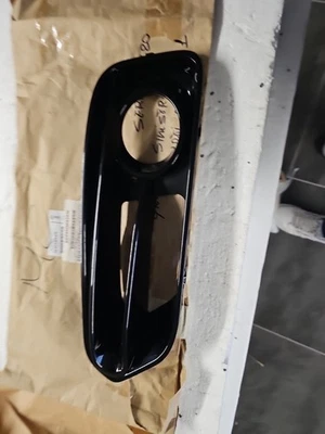 Griglia sx paraurti ant ORIGINALE bmw s1 f20 f21 2014 Nero Lucido 51117371672 - Immagine 1 di 4