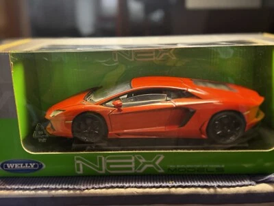 Lamborghini Aventador LP 700-4 1:18 Welly  - Image 1 of 4