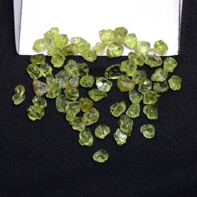 59 Stück Natürlich Peridot Grobem Unbehandelt Funkelnde Grün 4mm-5mm Lose - Bild 1 von 4