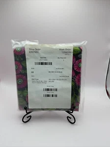 Moda Fabrics ~ Sweet Pea & Lily - Aster Flowers Stormy ~ by Robin Pickens 1 Yard - Picture 1 of 3