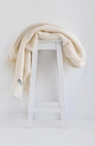 Masterweave Windermere Alpaca Knee Wrap Throw Blanket - Cream - Picture 1 of 1