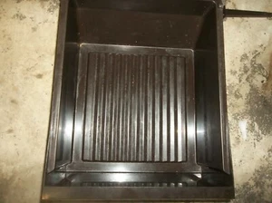 VINTAGE AMANA REFRIGERATOR CRISPER DRAWER BROWN, AMBER FROM MODEL TL18HW  - Picture 1 of 3