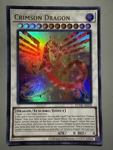 YUGIOH DRAGO CREMISI (SYNCHRO) ASIA EDIZIONE INGLESE DUNE-AE038 ULTRA RARA - Foto 1 di 3