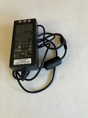 Compaq 91-58616 19V/3.16A Laptop Power Adapter - Image 1 of 4