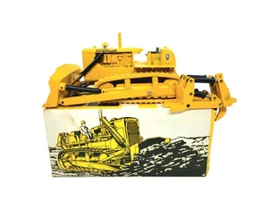 Caterpillar Cat D9 D9G Dozer with Ripper - Conrad 1:50 Scale Model #2871 New - Picture 1 of 4