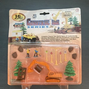 Smart Toys 16 Piece Construction Series 20482 HO 1/87 Excavator MOC - Picture 1 of 5