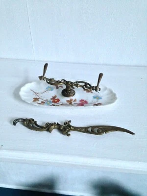 Nécessaire Bureau Porte Stylo ou Coupe papier XIX-XXéme Porcelaine & laiton - Photo 1/4