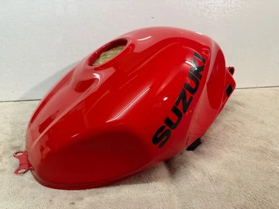 SUZUKI  TLS1000 TL1000S  TL 1000S  V W K1  97-01  PETROL FUEL TANK NEW OLD STOCK - Image 1 of 4