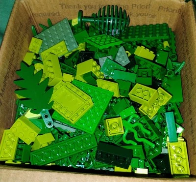 3 pounds of Lego bricks -  green from various sets - Image 1 of 2