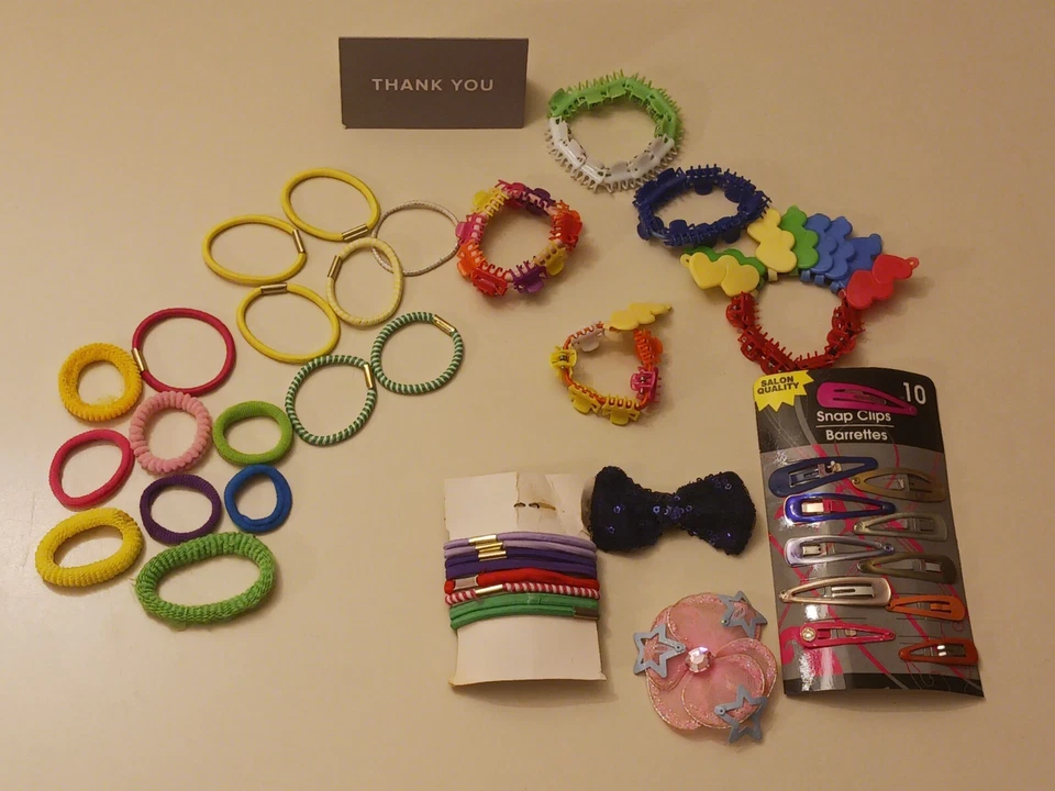 Lote de 90+ accesorios para el cabello elásticos y con textura cola de caballo para niñas Foto 1 de 4