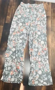 BCBGeneration women's pants gray with flowers Sz S J17 - Picture 1 of 7