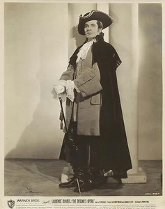 RETRATO LAURENCE OLIVIER en ""The Beggar's Opera"" Original Vintage 1953 - Imagen 1 de 1