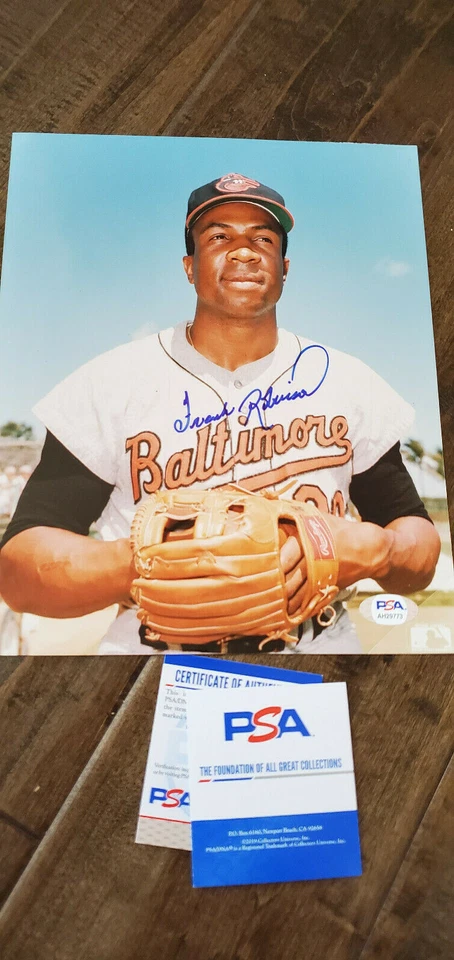 FRANK ROBINSON SIGNED AUTO 8X10 PHOTO BALTIMORE ORIOLES REDS DODGERS PSA DNA  - Image 1 of 1