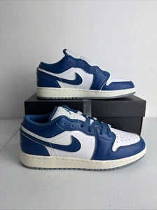 Kinder Air Jordan 1 Low SE White/Industrial Blue (FN9137 141) UK 6 Neu mit Karton - Bild 1 von 5