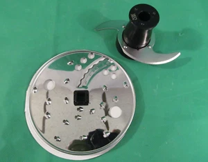 Hamilton Beach Food Processor 70725A ~ Replacement Parts ~ Blade / Disc Set - Picture 1 of 8