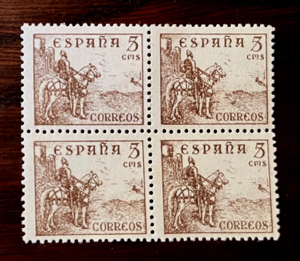 España1940Fraco y cid bloque de 4 nuevos sin charnela,B. centrados - Imagen 1 de 1