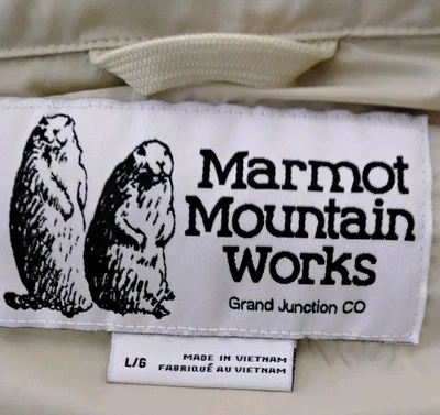 Chaqueta de plumón Marmot para mujer grande Strollbridge color trigo peso medio informal usada en excelente estado Foto 1 de 4
