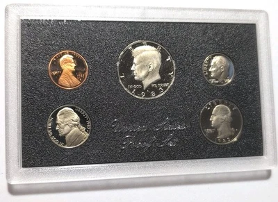 1983 Clad Proof Set U.S. Mint Original Government Packaging OGP Beautiful Coins - Image 1 of 4