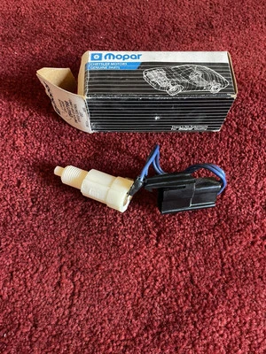 NOS 道奇 克莱斯勒 PLYMOUTH IMPERIAL CRUISE 控制停止开关 2947798 — 第 1/4 张图片