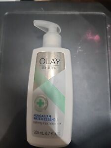 Olay Sensitive Hungarian Water Essence Calming Liquid Cleanser 6.7oz - New