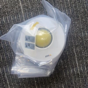 Axis P9106-V White 3MP Indoor Corner IP Security Camera 01553-001 - Picture 1 of 3