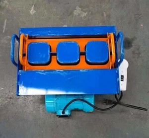 Pequeña máquina portátil para hacer bloques de cemento 110V - Imagen 1 de 9