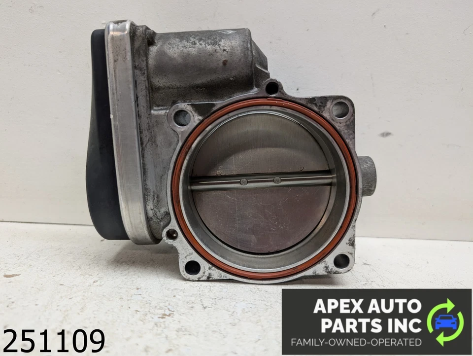 BMW 650i 2006 fabricante de equipos originales 4,8 L válvula de carrocería del acelerador Foto 1 de 4