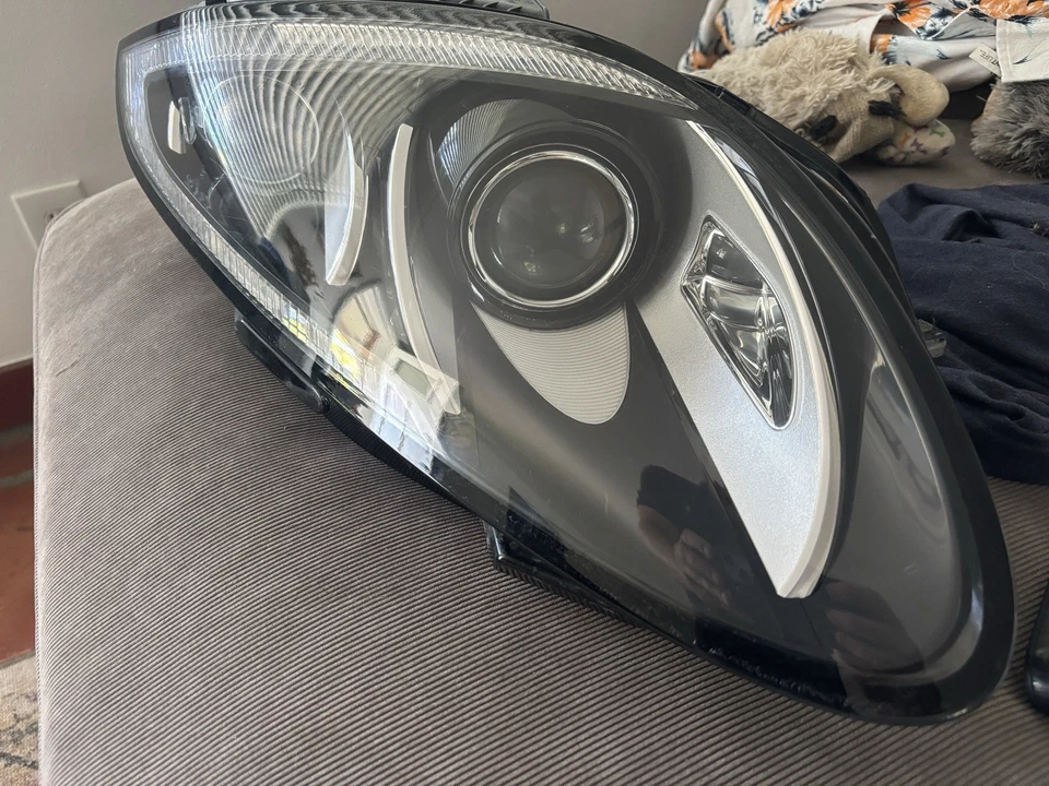 Faro delantero derecho xenón 10-15 Jaguar XK XKR 2014 Foto 1 de 4