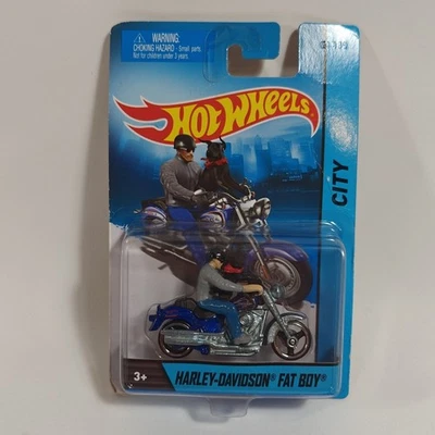 HOT WHEELS HW CITY HARLEY DAVIDSON FAT BOY w/RIDER & HIS DOG #2 - Image 1 of 4