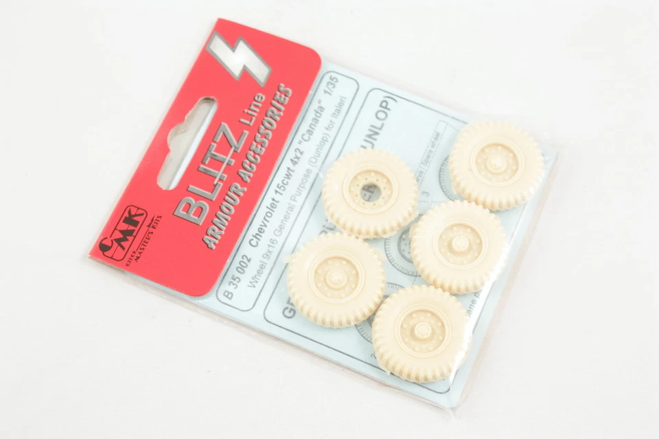 CMK B35002 Chevrolet 15cwt 4x2 Canada Dunlop Italeri 1:35 modellismo statico - Immagine 1 di 1