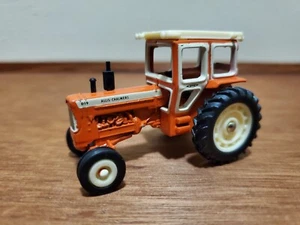 Ertl Allis Chalmers D19 Cab Tractor 1/64 - Picture 1 of 7