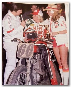 AMA MOTORRAD MAGAZIN ROAD RACER WAYNE RAINEY STEVE BAKER 1954 VINCENT RAPIDE - Bild 1 von 7