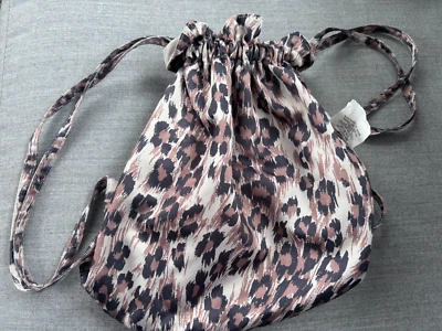 Sackables Pequeño Bronceado Inversiones a Guepardo Gato Estampado Saco Bolsa Forma Barril 10" Foto 1 de 4