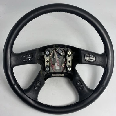 Silverado Sierra Tahoe Suburban Yukon Escalade  Steering Wheel 03-06 Leather  - Image 1 of 4