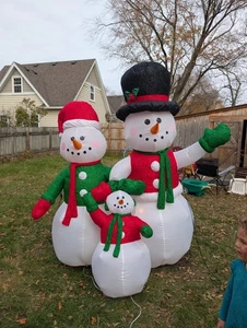 Weihnachten Aufblasbar Luftgeblasen Schneemann Familie Mama Papa Kind Licht Blow Up Outdoor - Bild 1 von 8