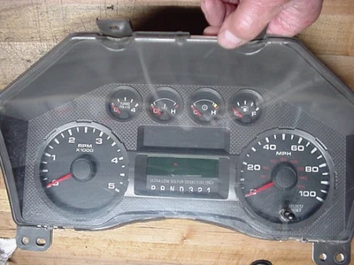 Medidores de cuadro de instrumentos velocímetro diésel Ford F250 F350 Super Duty 2008-2010 Foto 1 de 4