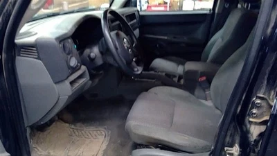 Guantera Commander 2007 1371031 Foto 1 de 4