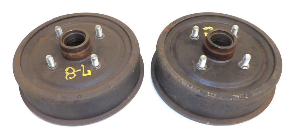 Ford Mustang Falcon 1967 1968 original 6 cilindros bujes de rueda delantera y nuevos tambores de freno de 9" Foto 1 de 4