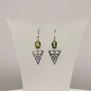 Peridot Nature Drop-Earrings, Nature Design, Semi-Precious Gemstone Jewellery - Picture 1 of 4