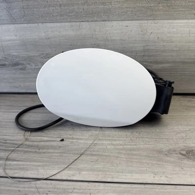 ✅ 2014-2017 Maserati Quattroporte Gas Tanque Tapa Puerta Tapa Blanco OEM LOTE2638 ✅ Foto 1 de 4