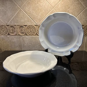 2 Mikasa FRENCH COUNTRYSIDE F9000 White Rimmed Soup/Salad Bowls 8.5" - Picture 1 of 3