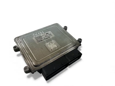 OK133 HYUNDAI Engine Control Unit ECU 391A1-03HK2 39110-03HK2 - Image 1 of 4