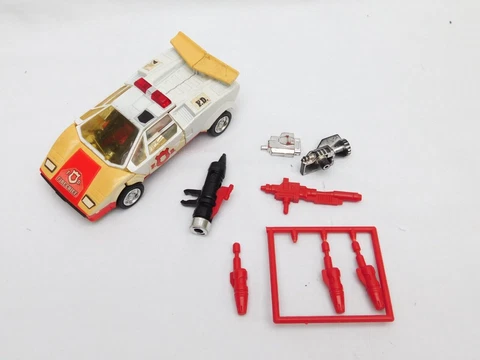 G1 Transformers Red Alert 1985 - Complete Original Hasbro Action Figure Cover