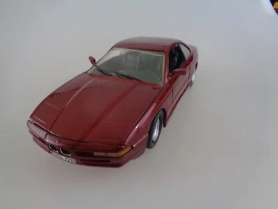 Revell BMW 850i 1:24 (7839) - Bild 1 von 4